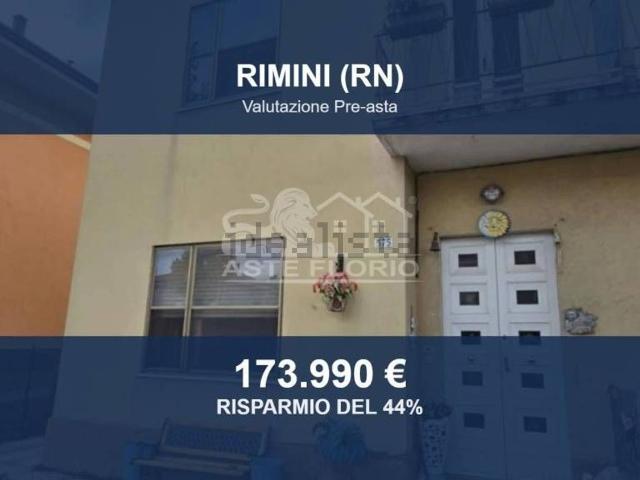 Case e ville in vendita di 201 m² in Via Marecchiese, 575