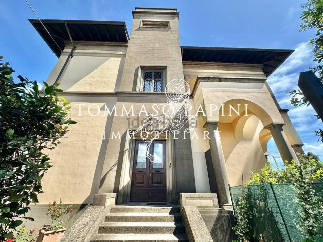 Case e ville in vendita di 202 m² in Via Bolognese, 100