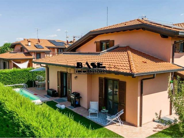 Case e ville in vendita di 202 m² in Via John Fitzgerald Kennedy, 4
