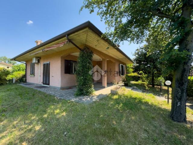 Case e ville in vendita di 202 m² in Via Tagliamento, 1