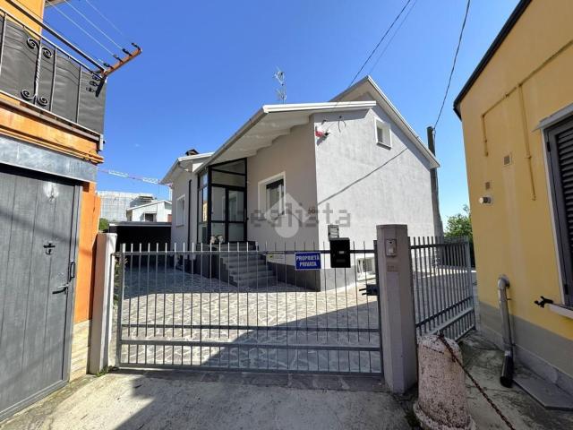 Case e ville in vendita di 203 m² in Strada Provinciale Busseto, 68