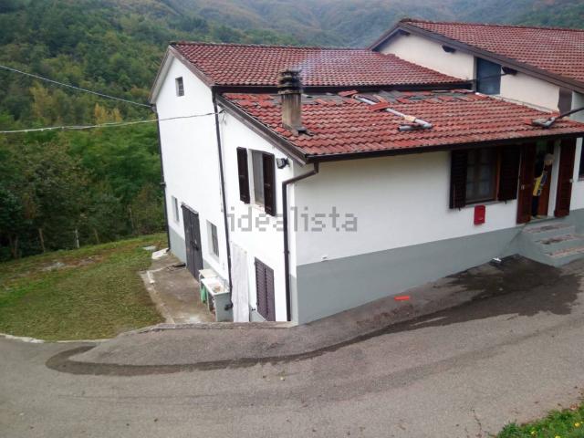 Case e ville in vendita di 203 m² in Strada Provinciale di Val Nure