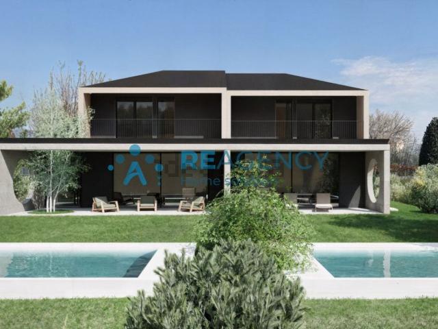 Case e ville in vendita di 204 m²