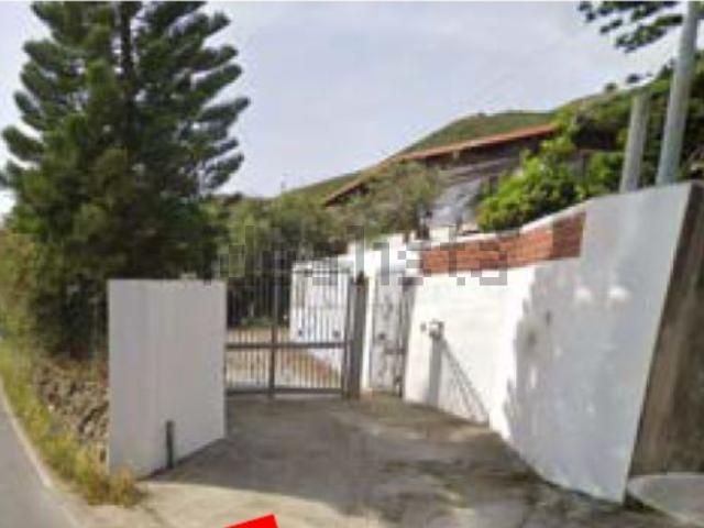 Case e ville in vendita di 204 m² in Via Palermo