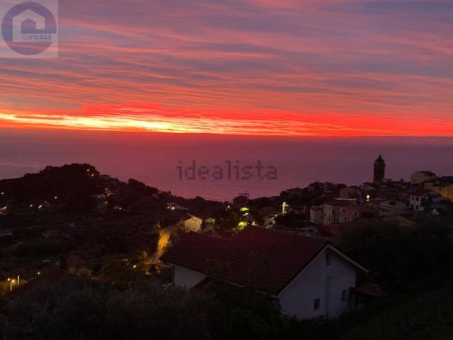 Case e ville in vendita di 204 m² in Strada Nuova Sant&apos Antonio, 2