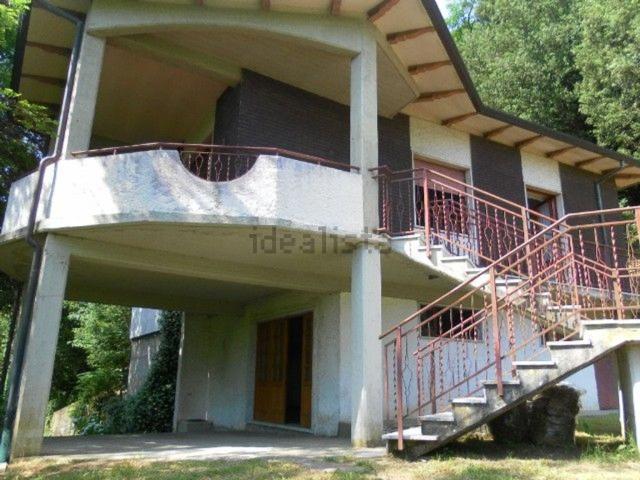 Case e ville in vendita di 205 m²
