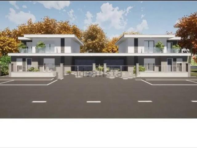 Case e ville in vendita di 205 m² in Via Alessandro Manzoni