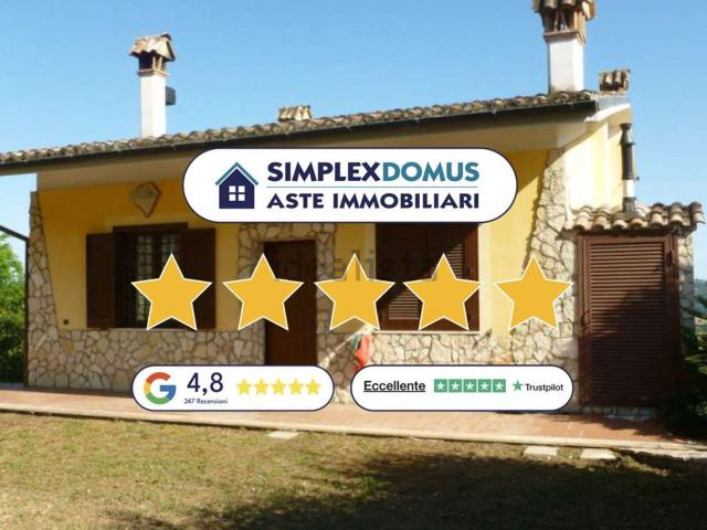 Case e ville in vendita di 205 m² in Via San Lucia