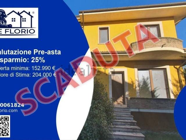Case e ville in vendita di 205 m² in Via P. Mascagni
