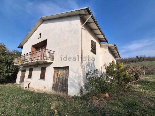 Case e ville in vendita di 205 m² in Via Poggio, 287