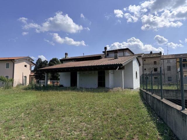 Case e ville in vendita di 205 m² in Località Vantini