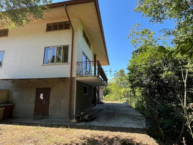 Case e ville in vendita di 206 m²