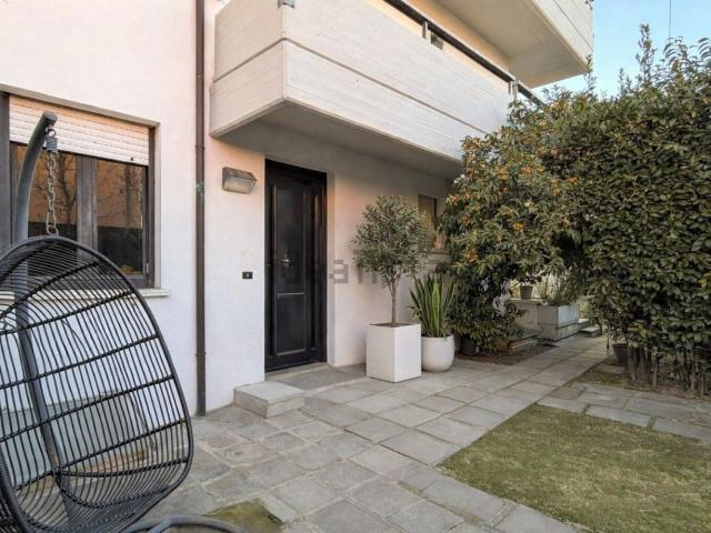 Case e ville in vendita di 206 m² in Via Pola, 27
