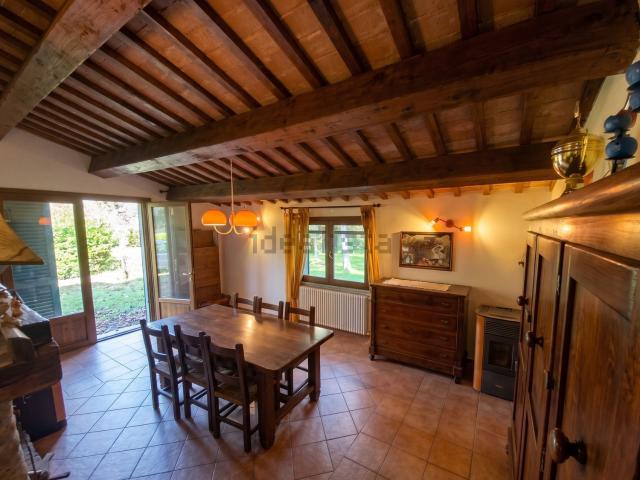 Case e ville in vendita di 206 m² in Via Ponte Baffoni, 147