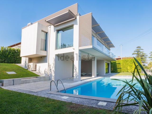 Case e ville in vendita di 270 m²