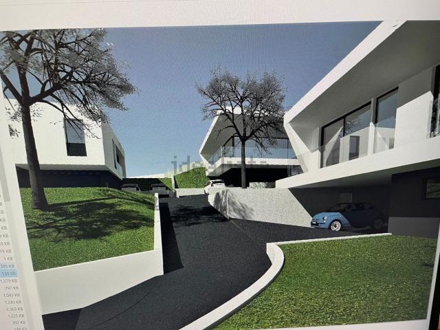 Case e ville in vendita di 207 m² in Via Amilcare Ponchielli