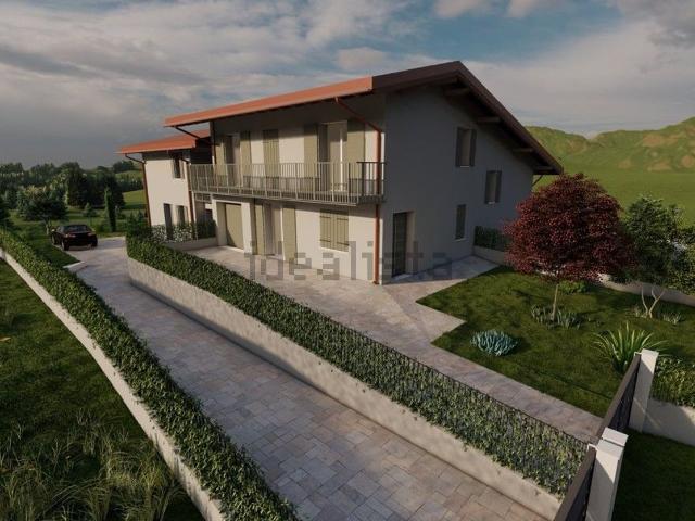 Case e ville in vendita di 207 m² in Via Bonini