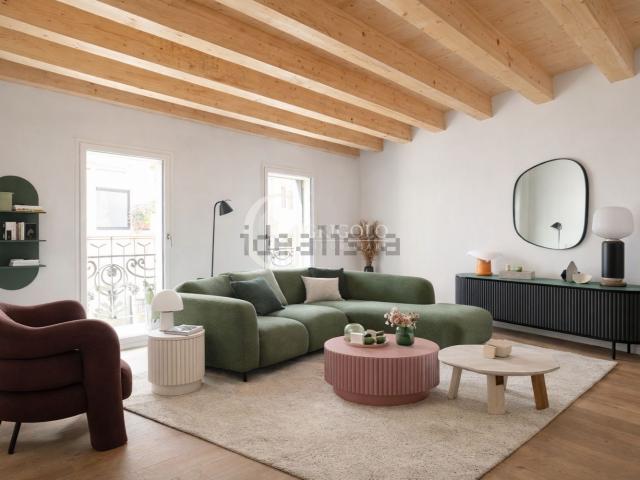 Case e ville in vendita di 207 m² in Via Dotti