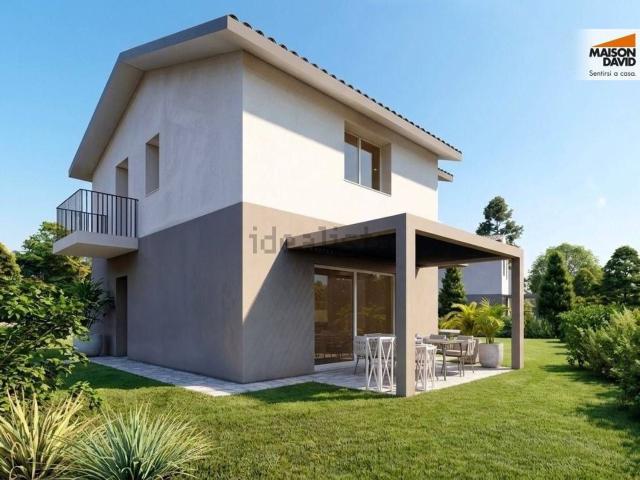 Case e ville in vendita di 207 m² in Via E. Candia