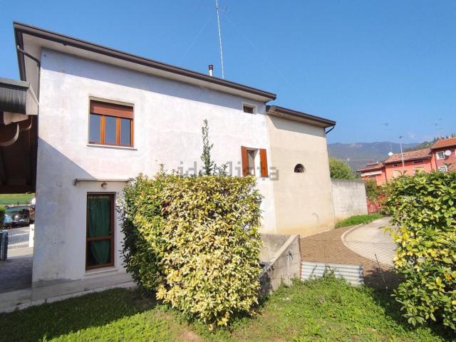 Case e ville in vendita di 209 m²