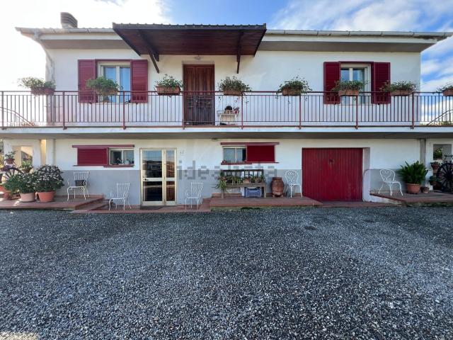 Case e ville in vendita di 209 m² in Via della Valle Benedetta