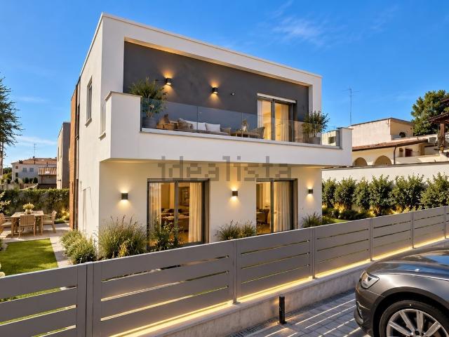 Case e ville in vendita di 209 m² in Via Piangipane, 135