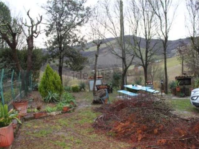 Case e ville in vendita di 209 m² in Via Viara