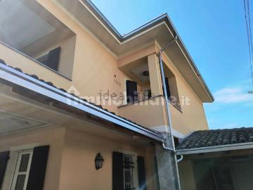 Case e ville in vendita di 210 m²