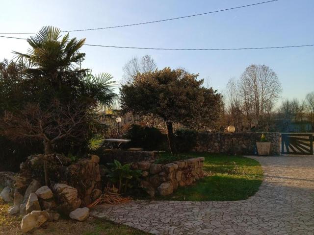 Case e ville in vendita di 210 m²