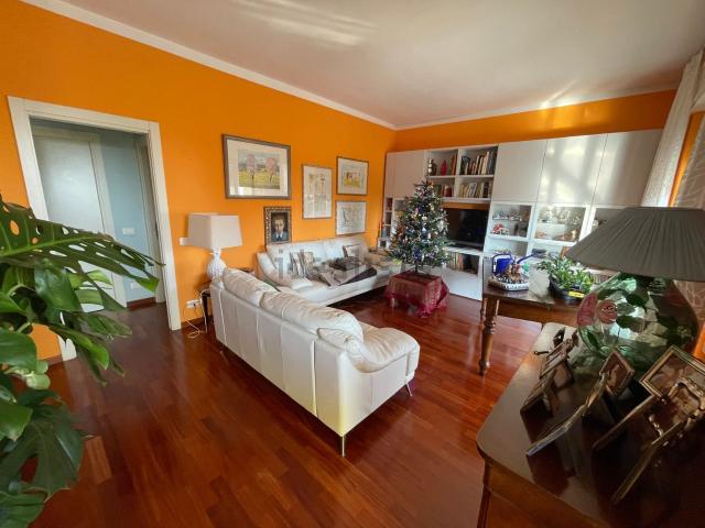 Case e ville in vendita di 210 m²