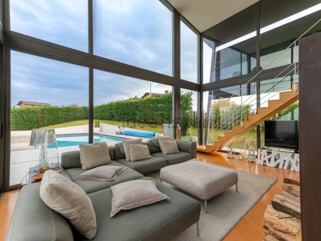 Case e ville in vendita di 210 m²