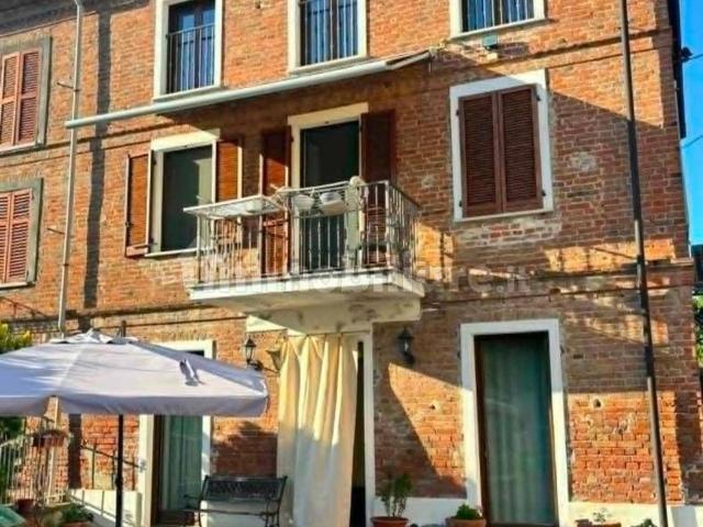 Case e ville in vendita di 210 m²