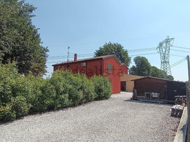 Case e ville in vendita di 210 m²