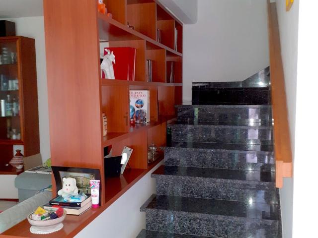 Case e ville in vendita di 240 m²