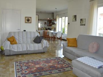 Case e ville in vendita di 210 m² in Traversa 1 di Via per Corte Nocco