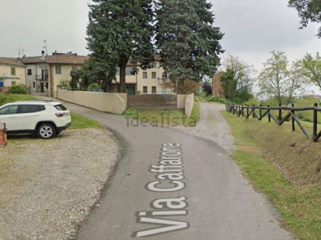 Case e ville in vendita di 210 m² in Via Caffaroni