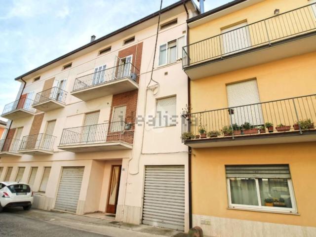 Case e ville in vendita di 210 m² in Via Cervi, 20