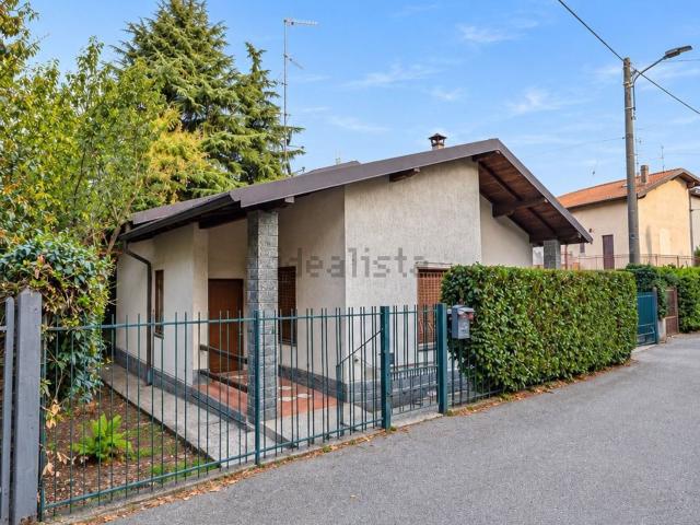 Case e ville in vendita di 210 m² in Via Cesare Mascetti, 5