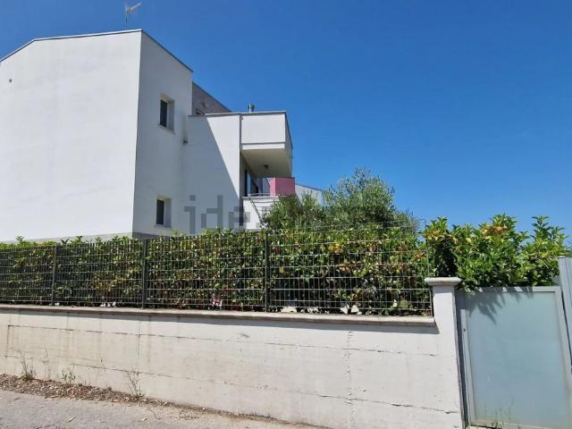 Case e ville in vendita di 210 m² in Via Chiappinello, 54