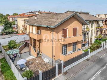 Case e ville in vendita di 210 m² in Via Antonio Vivaldi, 5