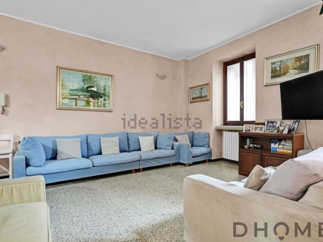 Case e ville in vendita di 210 m² in Via Alessandro Volta, 8