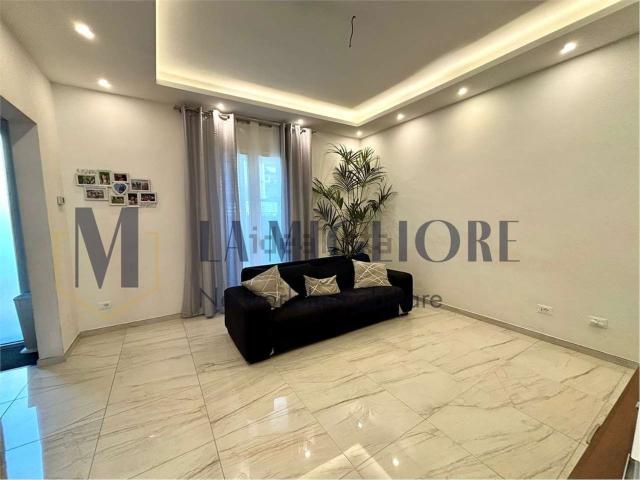Case e ville in vendita di 210 m² in Via Arcivescovo G. Limberti, 10