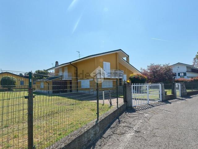 Case e ville in vendita di 210 m² in Via Bordiga, 12
