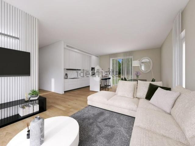 Case e ville in vendita di 210 m² in Via Galassia