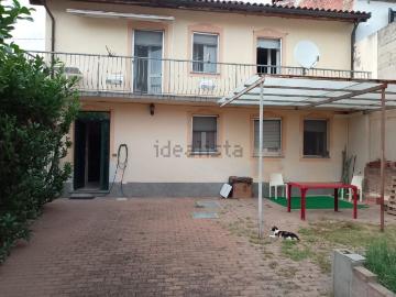 Case e ville in vendita di 210 m² in Via Giorcelli, 5