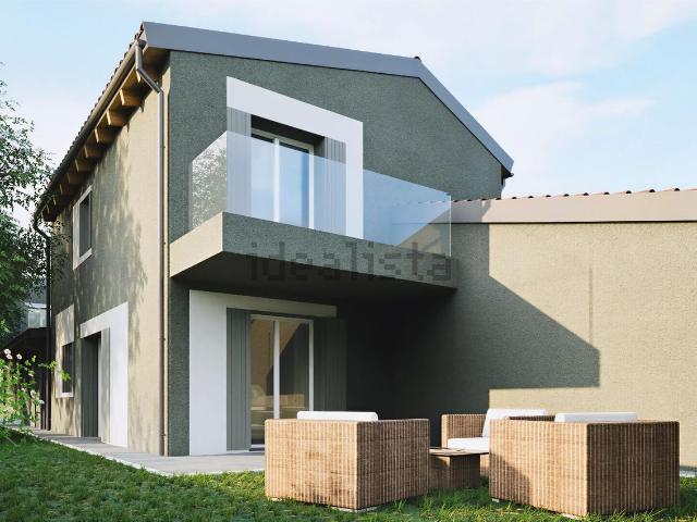 Case e ville in vendita di 210 m² in Via Don D. Marchesi, 2