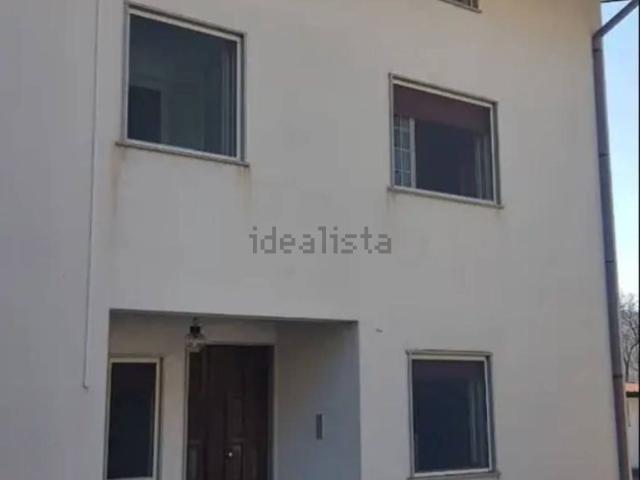 Case e ville in vendita di 210 m² in Via Olmo