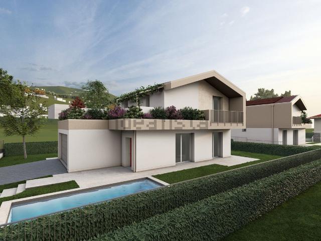 Case e ville in vendita di 210 m² in Via Monte Bolettone