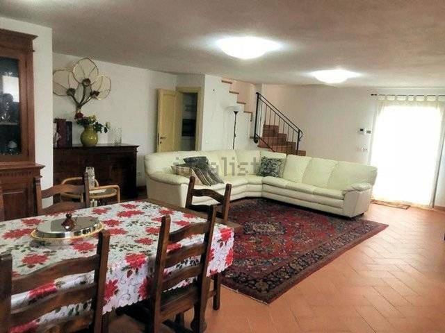 Case e ville in vendita di 210 m² in Via San Michele delle Campora