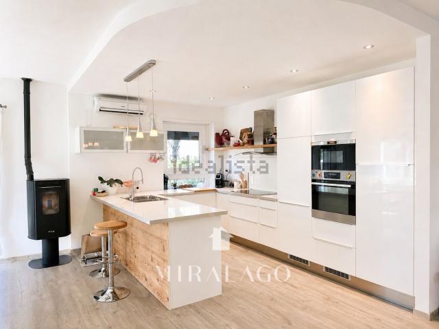 Case e ville in vendita di 210 m² in Via Valeriana